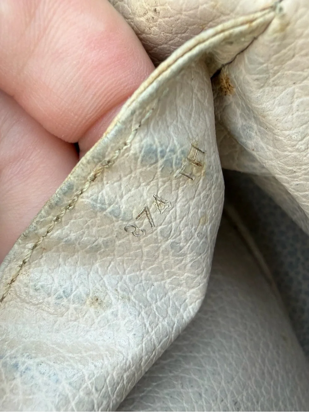 Authentic Louis Vuitton Monogram Trousse Toilette 23 Clutch Bag